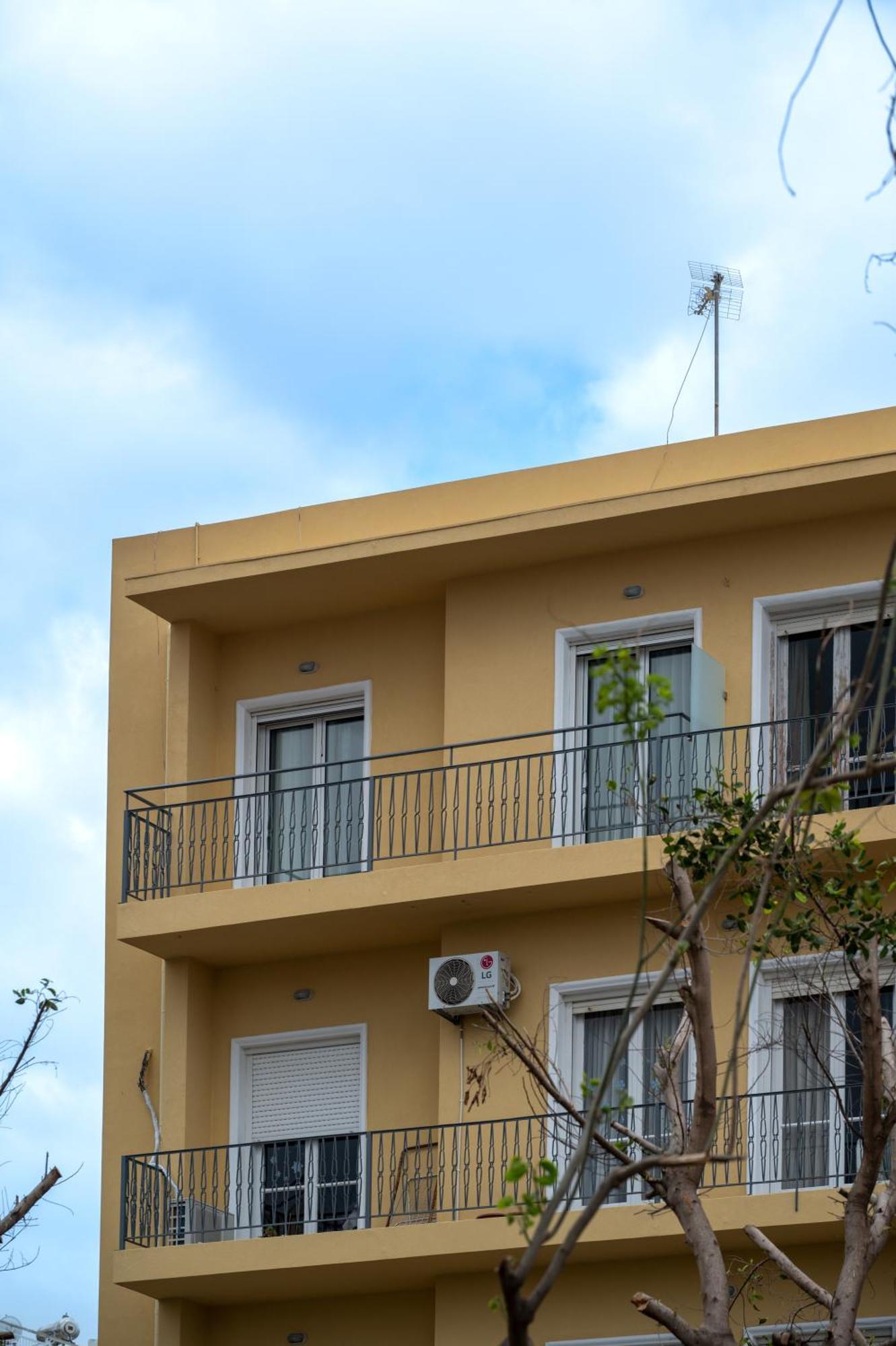 Theotokopoulos Park Renovated Apartment 伊拉克利翁 外观 照片
